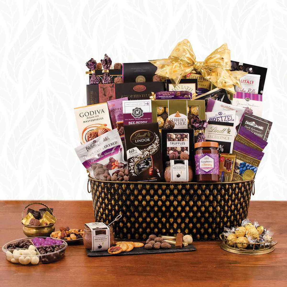 Capalbos Regency Gourmet Gift Basket